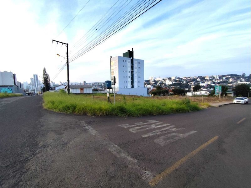 TERRENO - UNIVERSITÁRIO