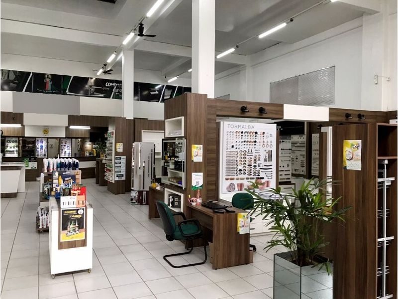 SALA COMERCIAL - CENTRO 4