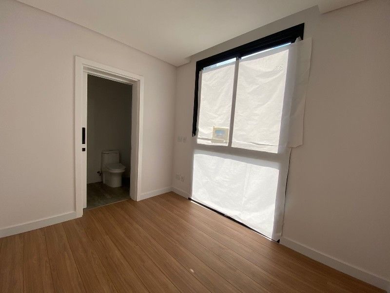 APARTAMENTO - PRESIDENTE MÉDICI 12