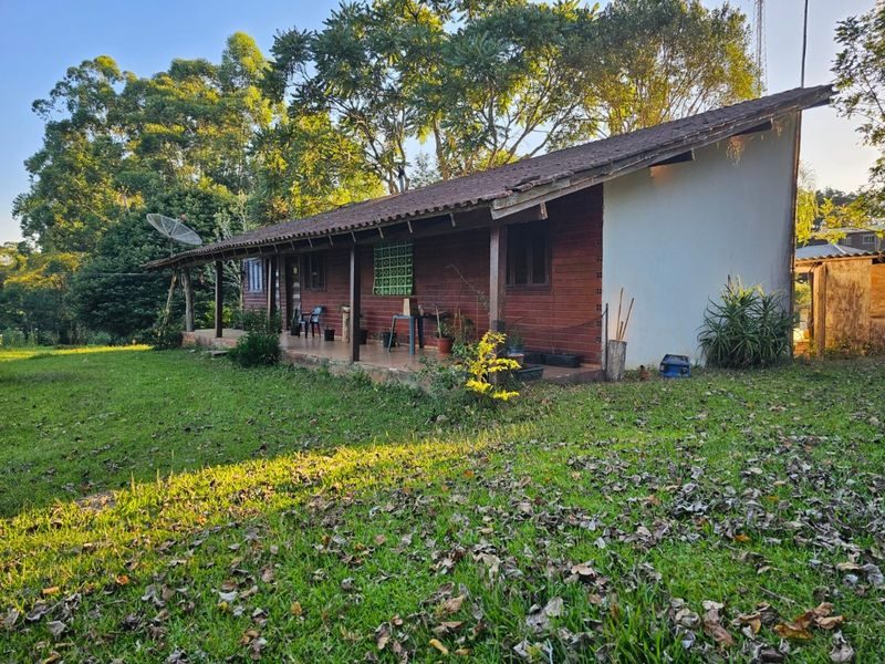 ÁREA DE TERRA - INTERIOR 6