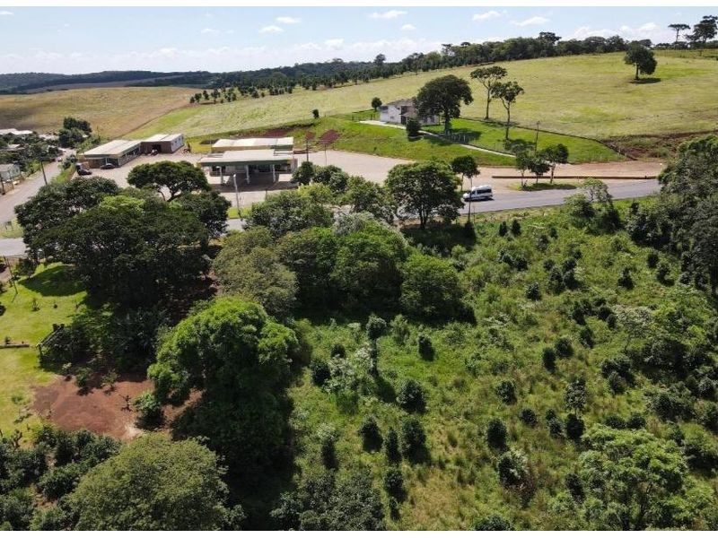 ÁREA COMERCIAL - MARECHAL BORMANN 10
