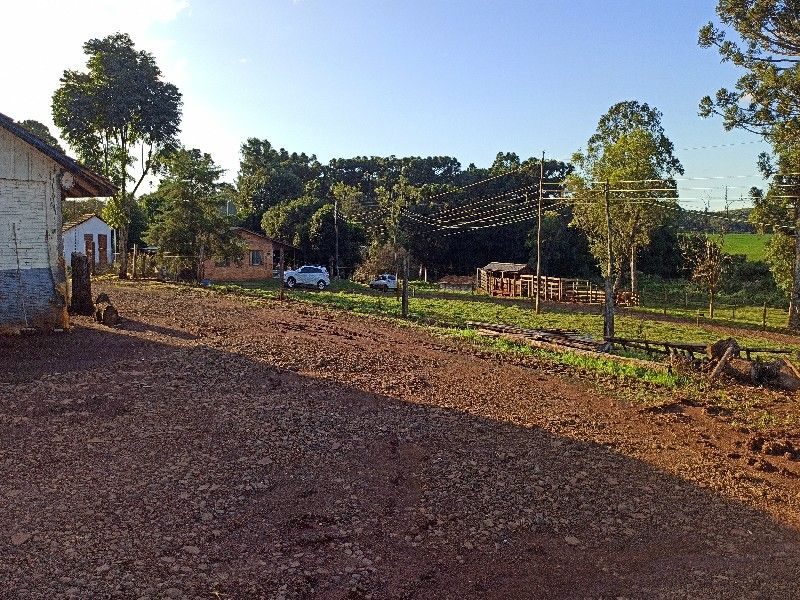 ÁREA COMERCIAL - SEDE FIGUEIRA 9