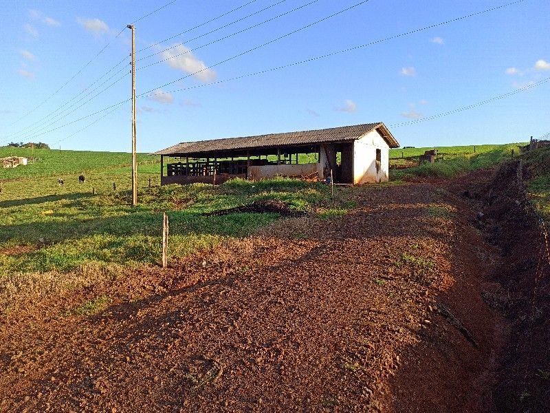 ÁREA COMERCIAL - SEDE FIGUEIRA 17