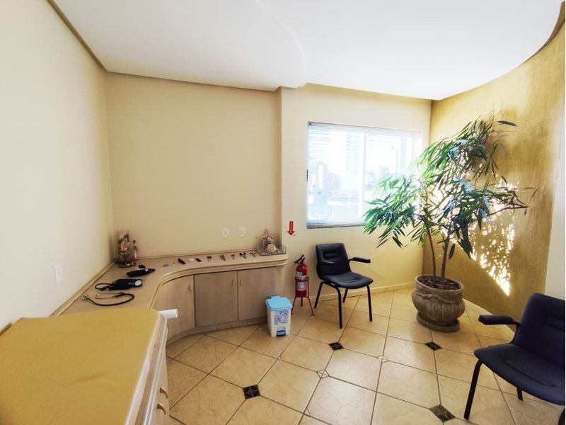 SALA COMERCIAL - CENTRO 9