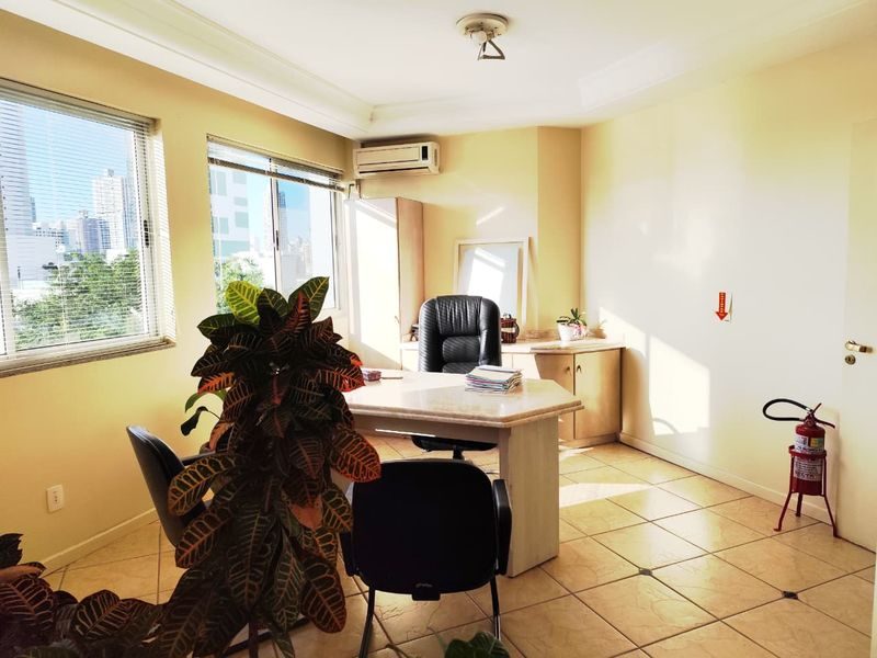 SALA COMERCIAL - CENTRO 10