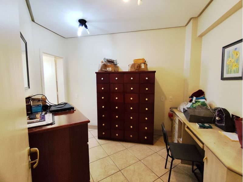 SALA COMERCIAL - CENTRO 13