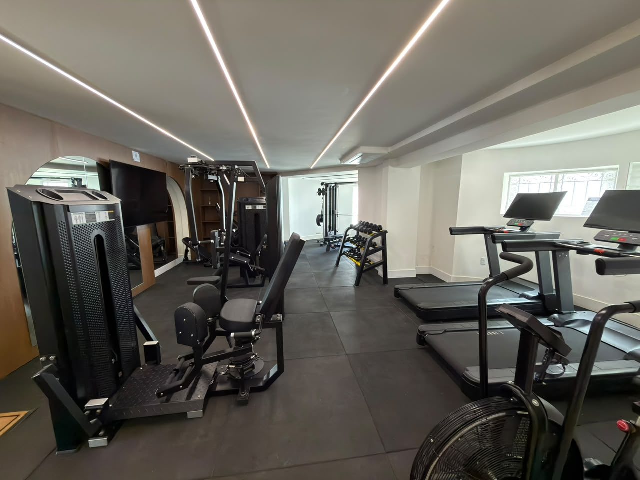 APARTAMENTO À VENDA NO CENTRO- CHAPECÓ SC 18