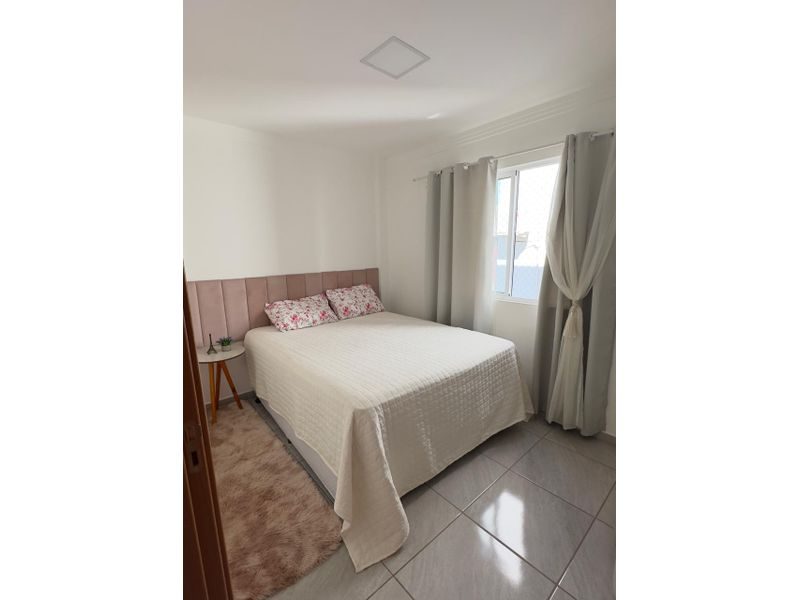 APARTAMENTO - PINHEIRINHO 5