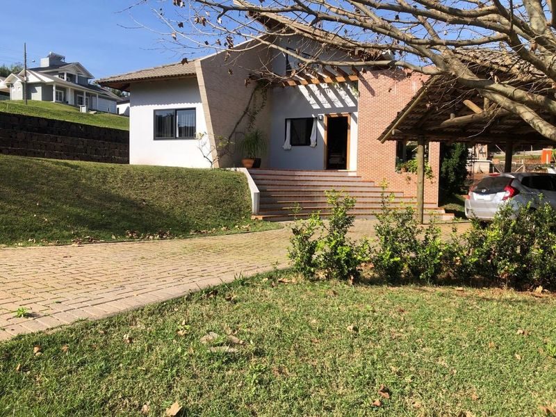 CASA EM CONDOMÍNIO FECHADO - ESPELHO DAS ÁGUAS 4