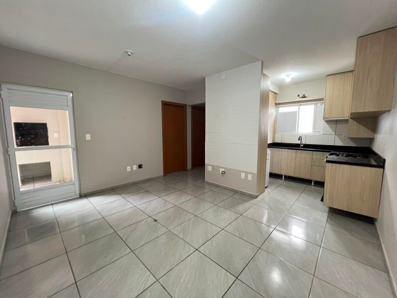 APARTAMENTO - PINHEIRINHO 3