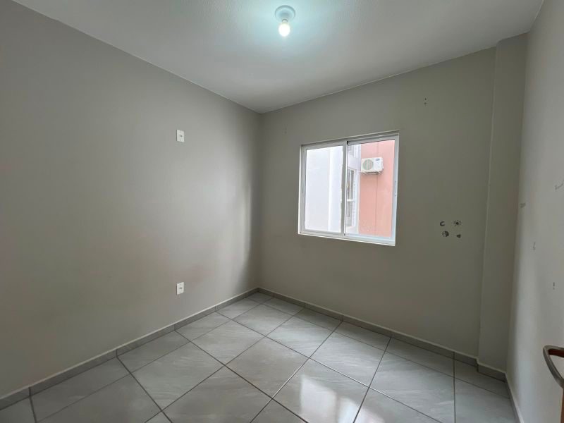 APARTAMENTO - PINHEIRINHO 12