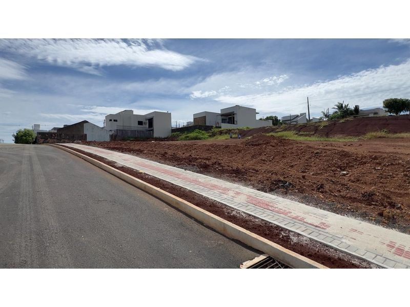 TERRENO - PARAÍSO 4
