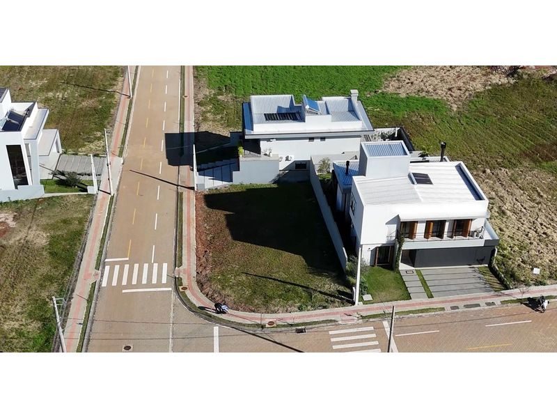 TERRENO EM CONDOMÍNIO FECHADO - SANTOS DUMONT 7