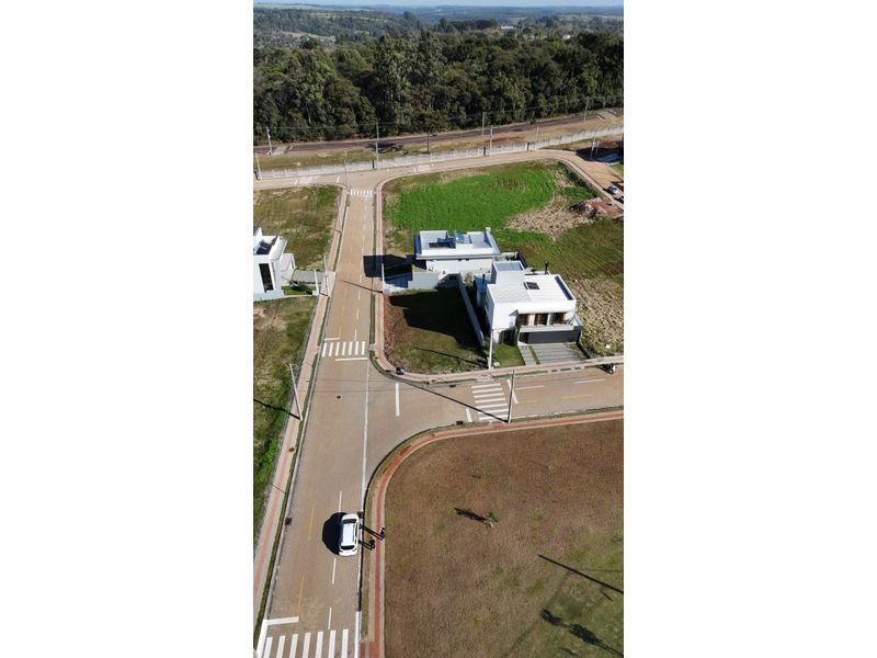TERRENO EM CONDOMÍNIO FECHADO - SANTOS DUMONT 9