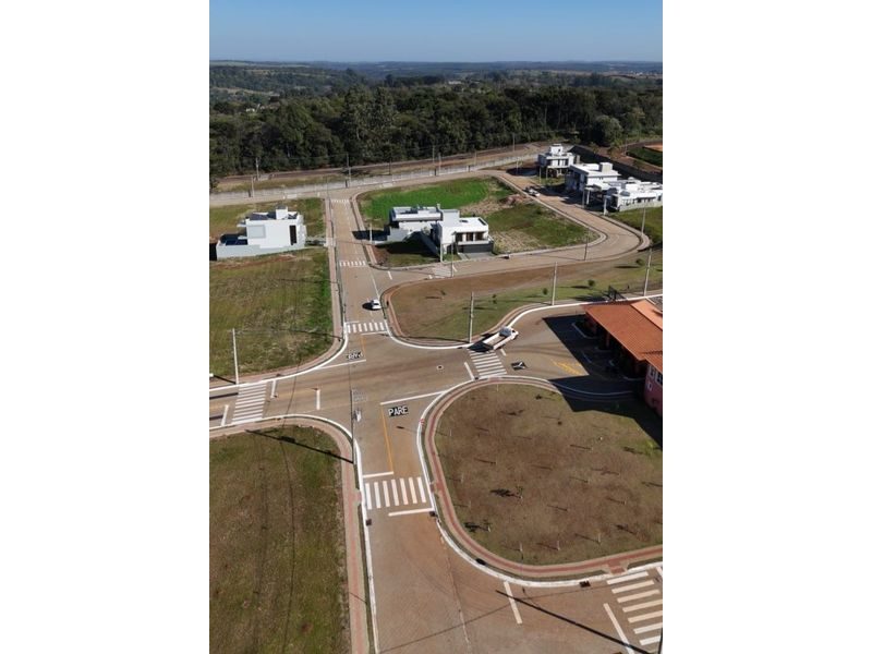 TERRENO EM CONDOMÍNIO FECHADO - SANTOS DUMONT 10