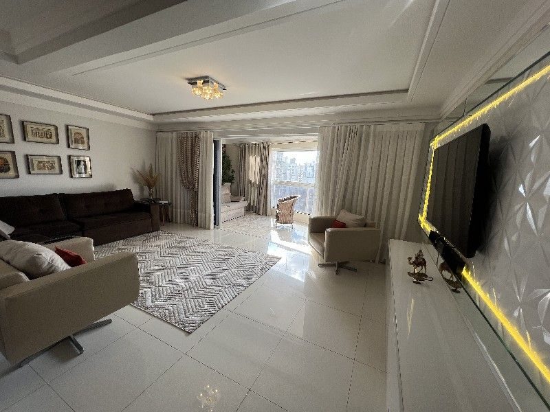 APARTAMENTO - CENTRO