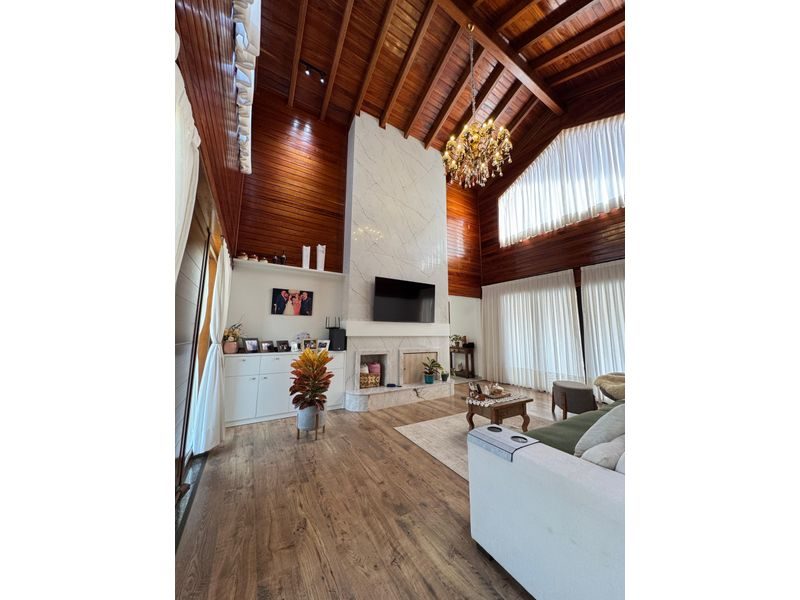 CASA EM CONDOMÍNIO FECHADO - INTERIOR 10