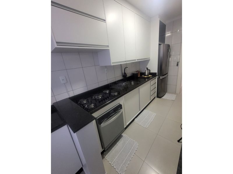 APARTAMENTO - UNIVERSITÁRIO 7