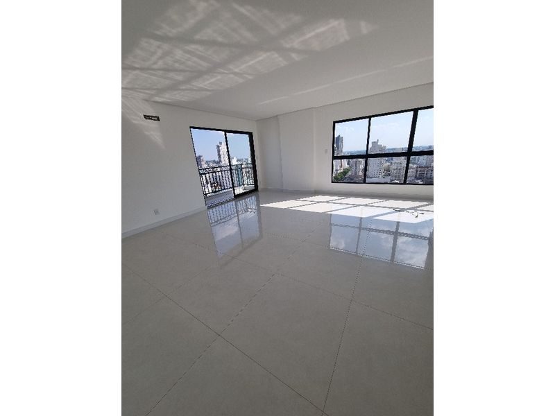 APARTAMENTO - PRESIDENTE MÉDICI 6