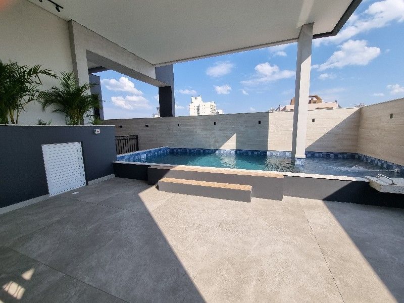 APARTAMENTO - PRESIDENTE MÉDICI 24