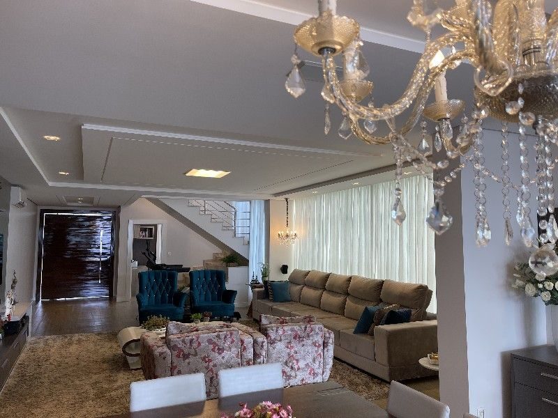 CASA EM CONDOMÍNIO FECHADO - LAVILLE 6