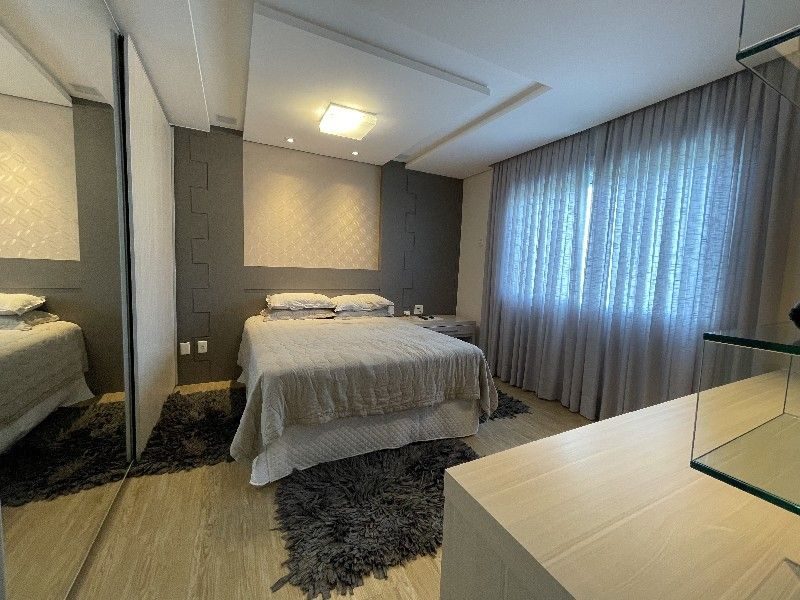 CASA EM CONDOMÍNIO FECHADO - LAVILLE 13
