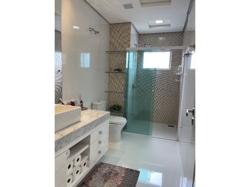 CASA EM CONDOMÍNIO FECHADO - LAVILLE 21