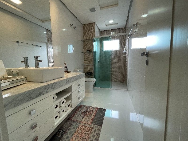 CASA EM CONDOMÍNIO FECHADO - LAVILLE 23