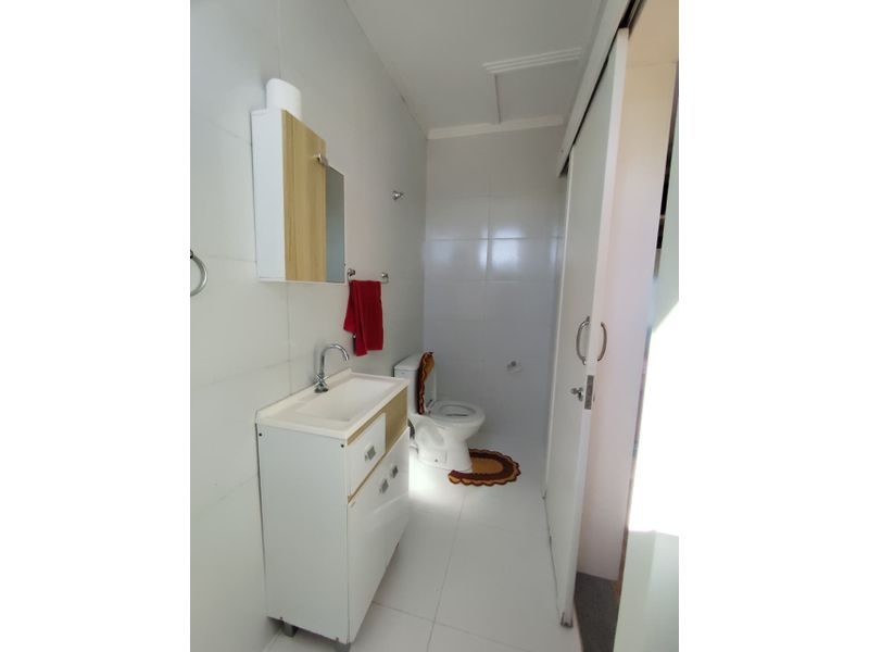 CASA - PINHEIRINHO 6