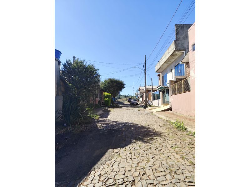 CASA - PINHEIRINHO 24