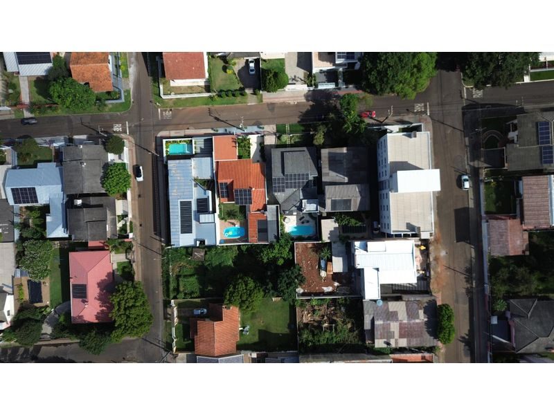 CASA - PARQUE DAS PALMEIRAS 9