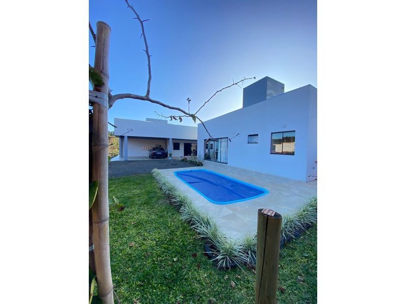 CASA EM CONDOMÍNIO FECHADO - LINHA COLÔNIA BACIA 16