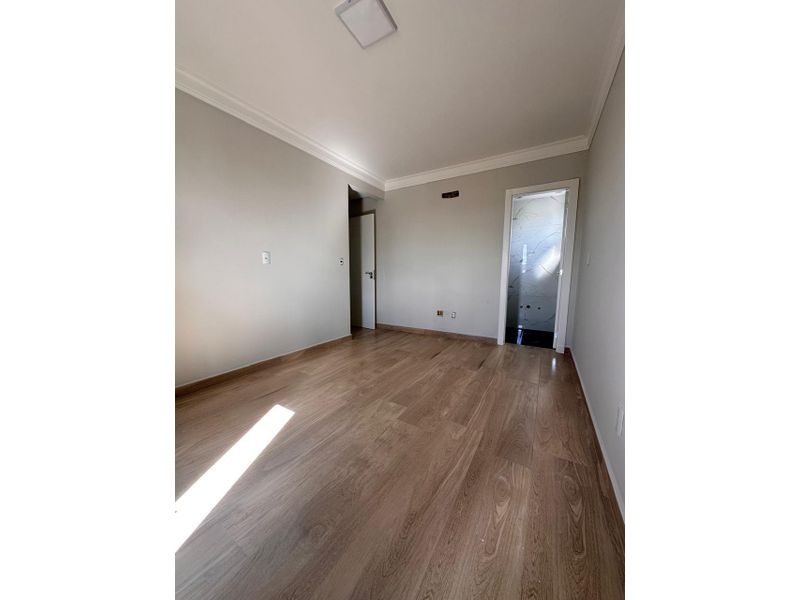 APARTAMENTO - LÍDER 5