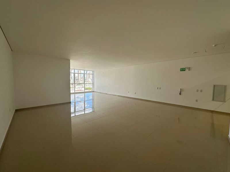 SALA COMERCIAL - CENTRO 4