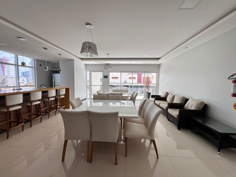 APARTAMENTO - PRESIDENTE MÉDICI 27