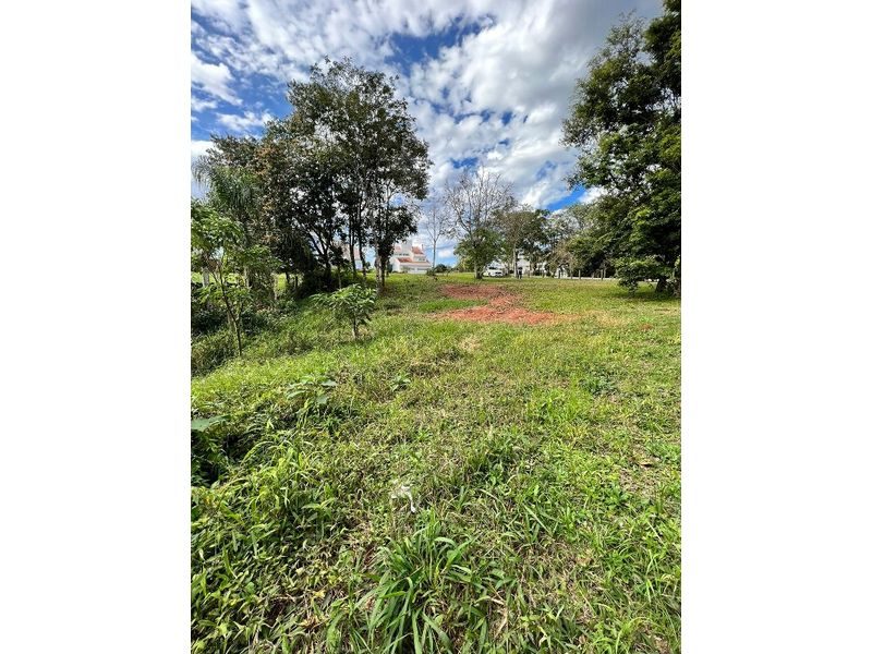 TERRENO EM CONDOMÍNIO FECHADO - VILLAGOS 4