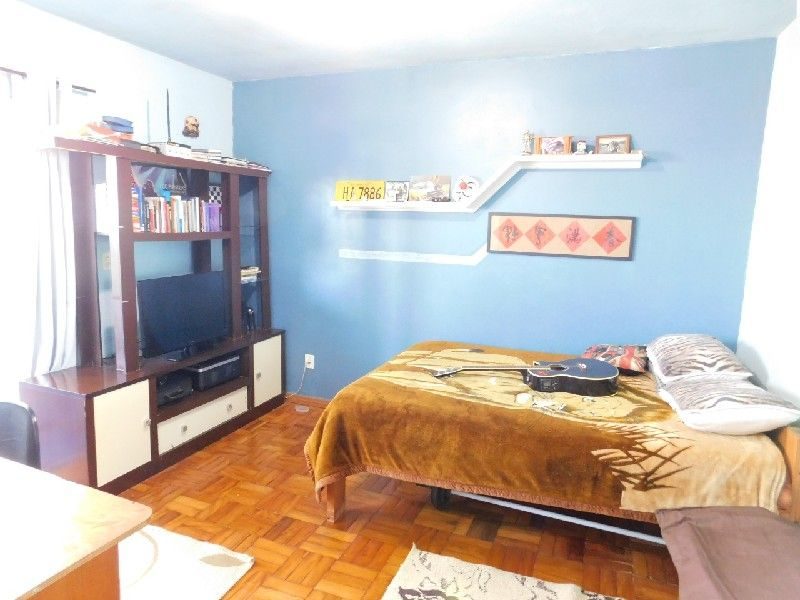 CASA - UNIVERSITÁRIO 6