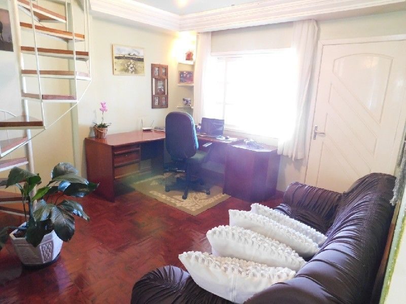 CASA - UNIVERSITÁRIO 10