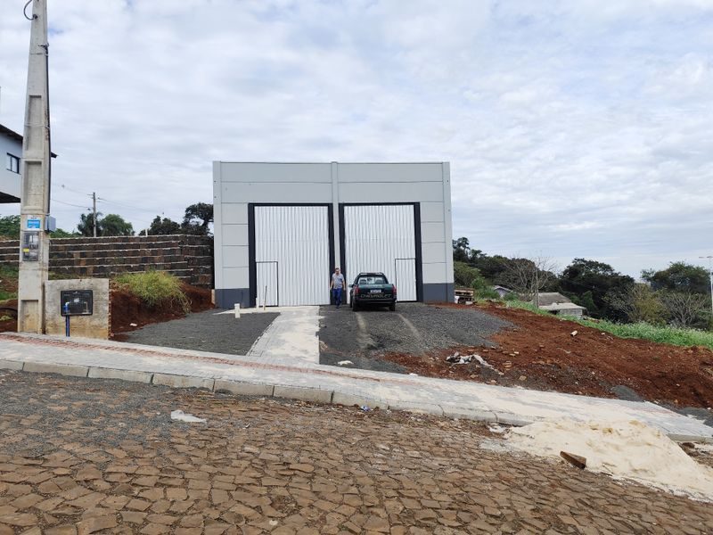 PAVILHÃO/BARRACÃO - TREVO - LOTEAMENTO EDUARDA 6
