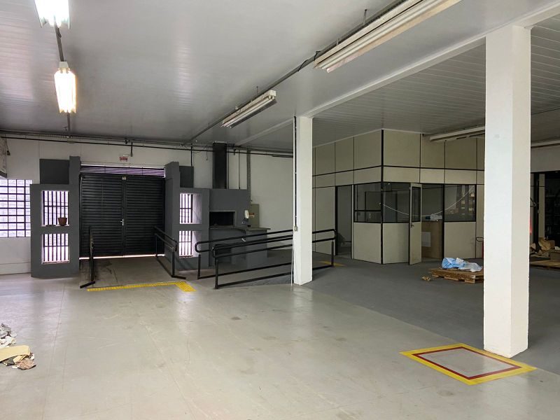 PAVILHÃO/BARRACÃO - PASSO DOS FORTES 10