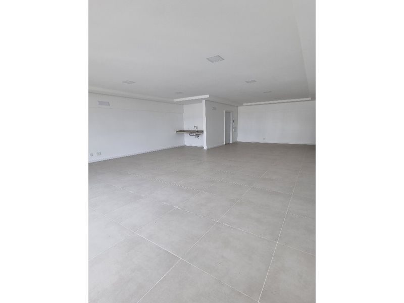 SALA COMERCIAL - CENTRO 8