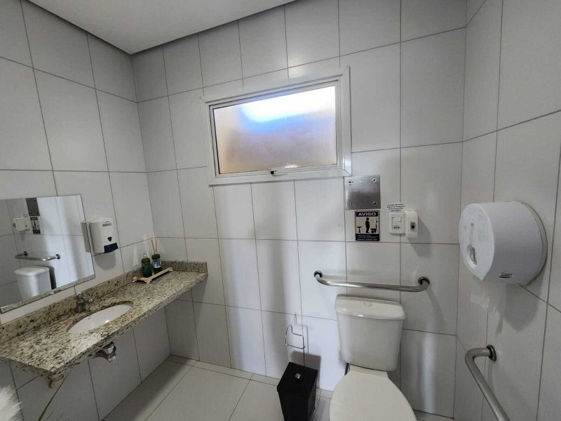 SALA COMERCIAL - CENTRO 10