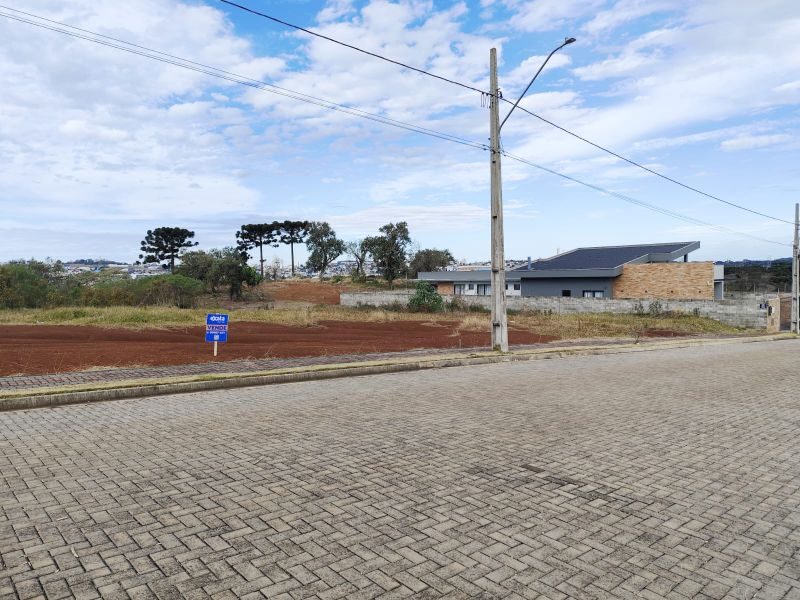 TERRENO - ÁGUA SANTA 3