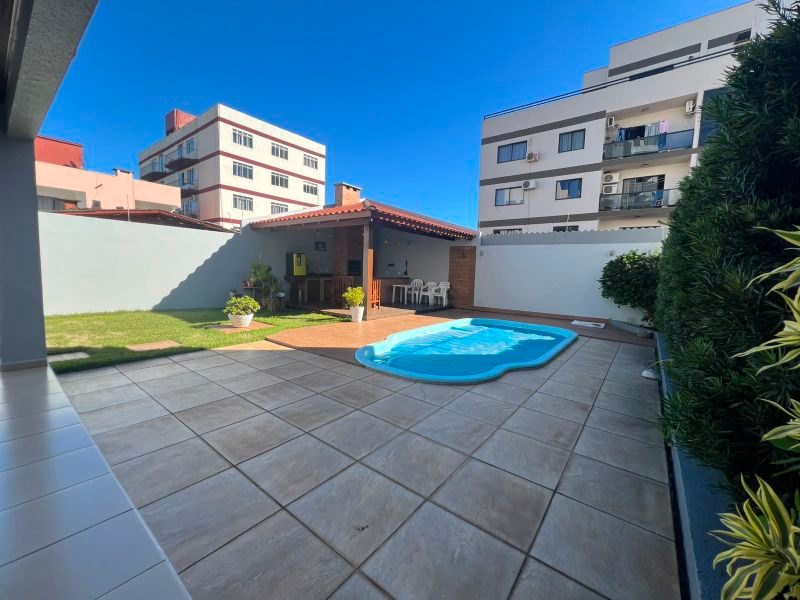 APARTAMENTO - CENTRO 28