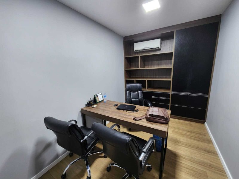 SALA COMERCIAL - CENTRO 10