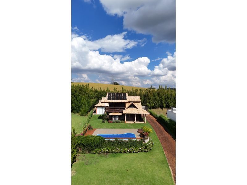 CASA EM CONDOMÍNIO FECHADO - LINHA COLÔNIA BACIA