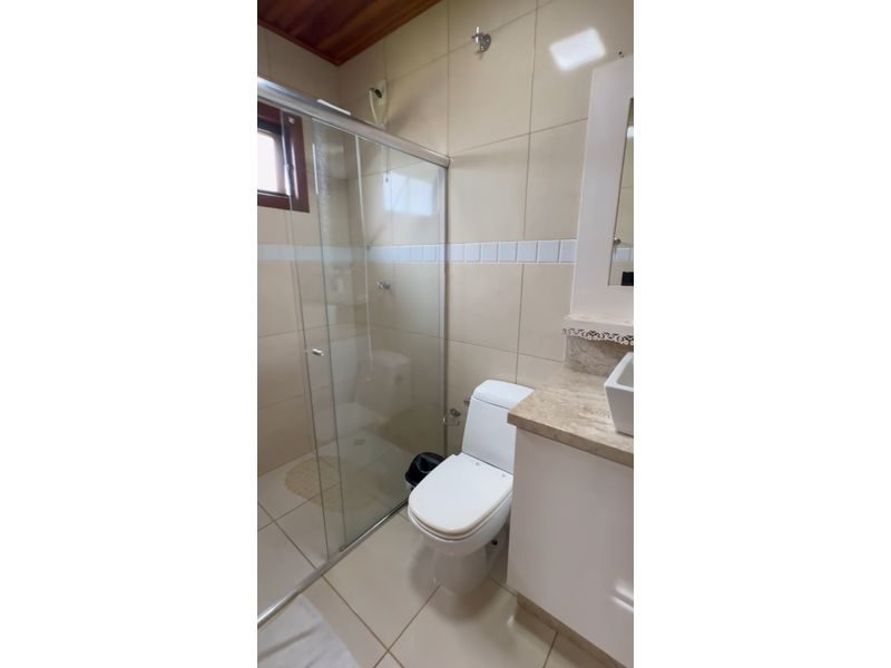 CASA EM CONDOMÍNIO FECHADO - LINHA COLÔNIA BACIA 6