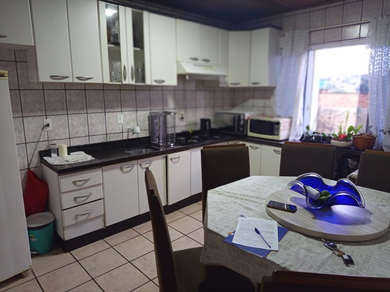 CASA - QUEDAS DO PALMITAL 4
