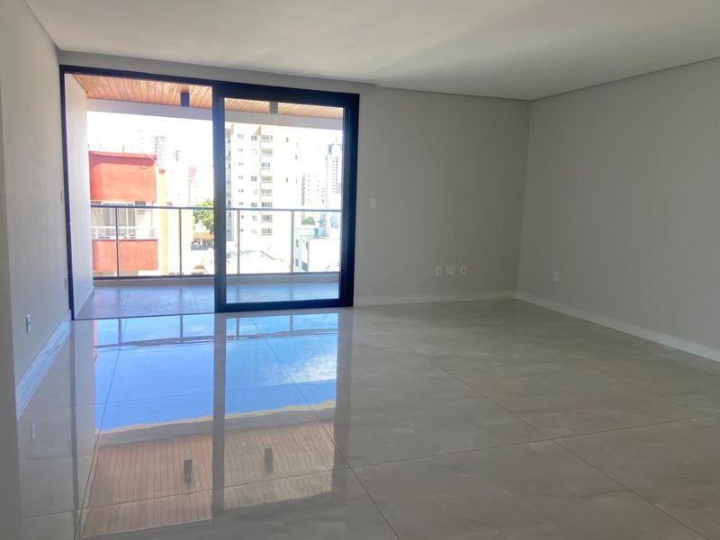 APARTAMENTO - PRESIDENTE MÉDICI 6
