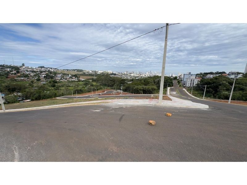 TERRENO - PARAÍSO 3